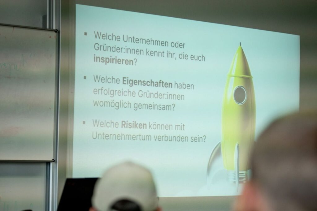 Eine abfotografierte PowerPoint-Slide zu Start-ups